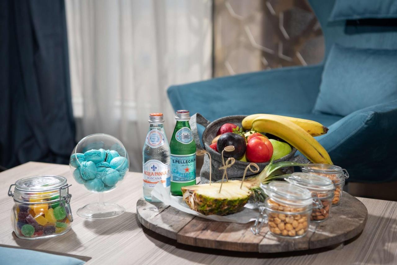 Radisson Blu Hotel, Jeddah Corniche Экстерьер фото A fruit basket