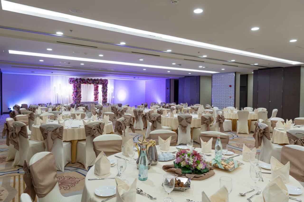 Radisson Blu Hotel, Jeddah Corniche Экстерьер фото The Grand Ballroom